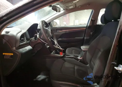 2019 Hyundai Elantra Se z USA, uszkodzony, nr VIN 5NPD74LF3KH414559